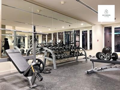 Burj Khalifa View - High Floor 1BR Apt