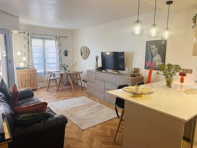 Lovely one Bedroom Apartment With Balcony Wifi Just Minutes Walk From Palais and Cannes Beaches - 109