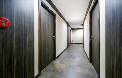 OYO 316 Cozy Rooms at Reader's