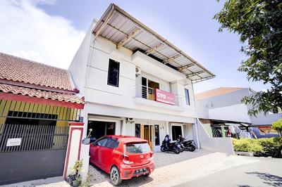 OYO 90052 Star House