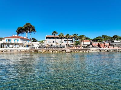 Bor Hôtel & Restaurant - Plage privée