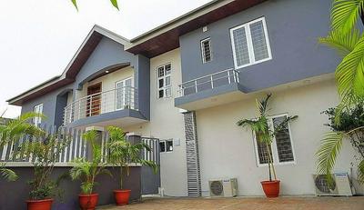 H21 Apartments & Lounge