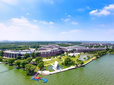 Tongli Lakeview Hotel
