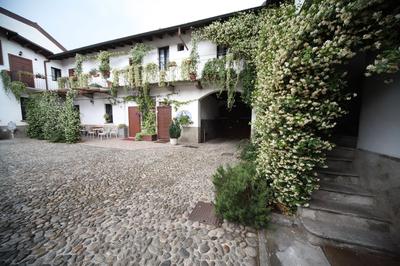 Big Flat for Groups 1