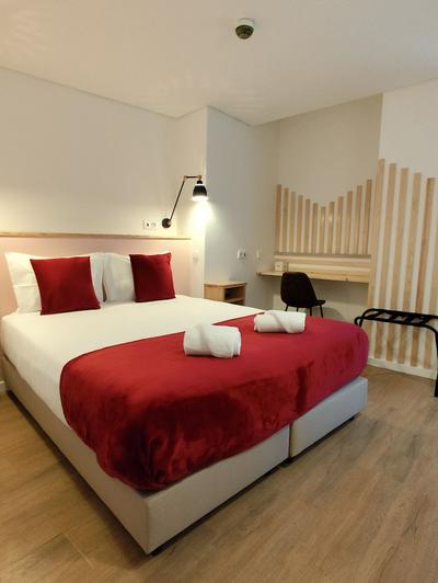 Bacalhoeiros 125 Hotel