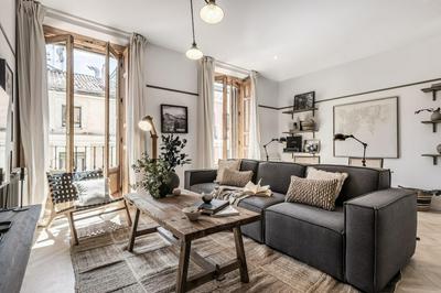 Broto - 4 Bedrooms in Malasa a