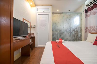 RedDoorz near Hanoi Railway Station