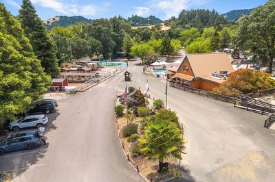 Mendocino Redwoods RV Resort