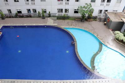 Cozy And Enjoy Studio Room At Green Pramuka City Apartment