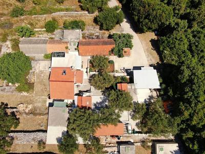 Stone House Blaca - Two Bedroom Stone House With Terrace and Sea View