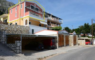 Sarakinos Apartments