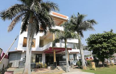 OYO 24097 Hotel Gangotri