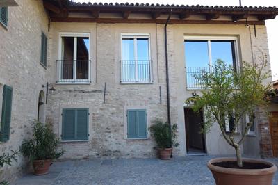 Casa Renato Apartments With Pool, Monforte D' Alba