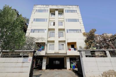 Paradox Plaza Hotel Near Delhi Airport