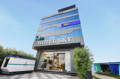 Fabhotel Sky I