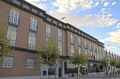Hotel  Madrid Parla