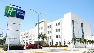 Holiday Inn Express Paraiso Dos Bocas by IHG