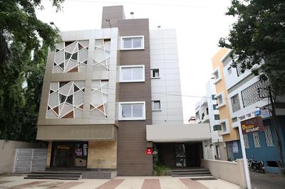 OYO 9953 Hotel Alankar