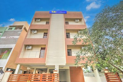 Fabhotel Sejour Royal