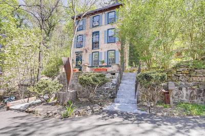 Lambertville Retreat - Walk to Shopping & Dining!