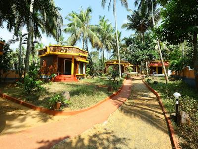 OYO 11528 Kovlam Park