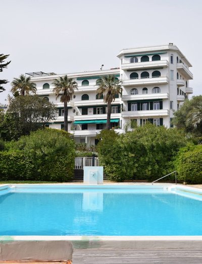 Apartment in Juan-les-pins Near Sandy Beaches
