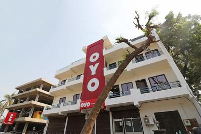 OYO 18848 Paradise Inn