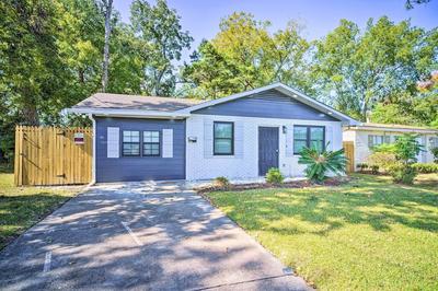 'blue Cottage in the Bayou' w/ Private Yard!