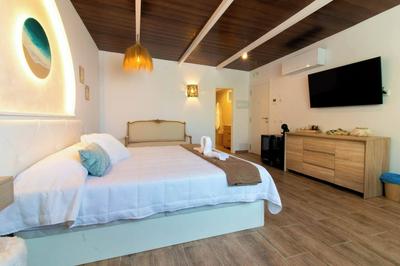Room in Guest Room - Private Room in the Fishing Port of Marbella