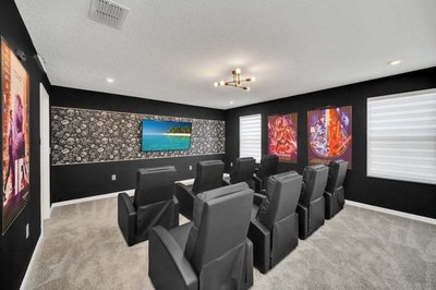 Movie Room, Pool, Theme Rooms Everything Included! 6 Bedroom Villa