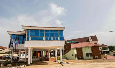 Marchforte-Courtyard Hotel