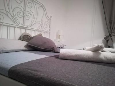 Rhome Sweet Rhome Suite