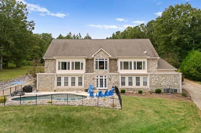 Whitetail Cove by Avantstay Lakefront w/ Pool + Private Dock Sleeps 20