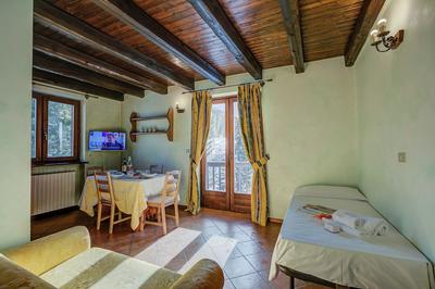 Belvedere Apartments A21