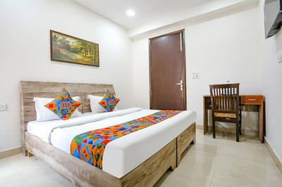 FabHotel Premium Rooms