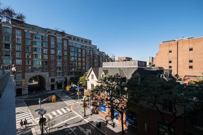 QuickStay - Luxury in Yorkville (Yonge & Bloor)