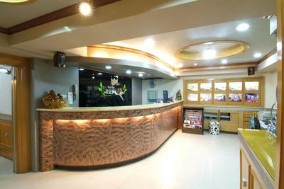 Laurel Business Hotel