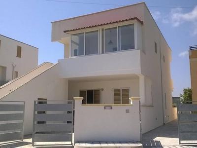Three-room Apartment With air Conditioning on the First Floor - Torre Dell'orso