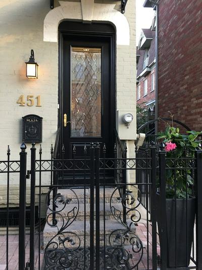 Beautiful 4BR Downtown House, Sleeps 10