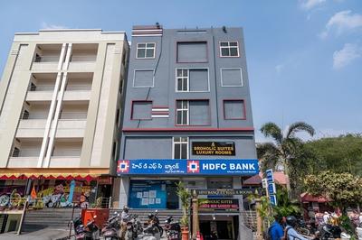 iROOMZ KSR Luxury Rooms