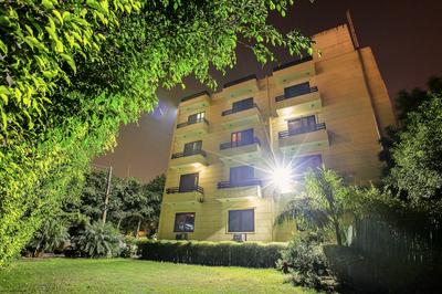 Treebo Trip Casa Cyber DLF phase 3