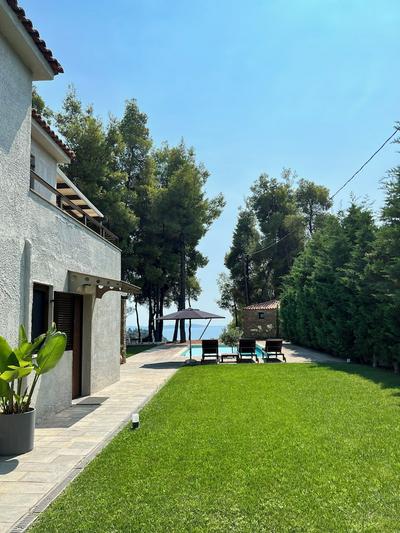 Beyond the Pines by Halkidiki Villas