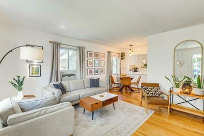 3 Mi to Universal Studios: Chic Home w/ Yard!