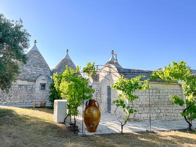 TD Trulli Locobello Stylish Cozy Trulli w Pool