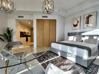 Lux BnB Aykon Tower Skyline Views