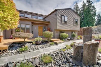 Pet-friendly Auburn Home on 3 Acres