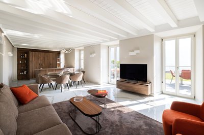 Lakeside Luxury Apartment in Lake Como
