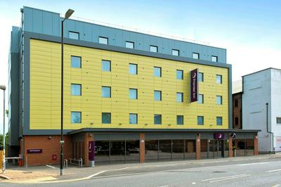 Premier Inn Newbury TC - London Road