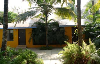 Mango Farm House Awas