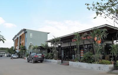 Ban Suan Dokmai